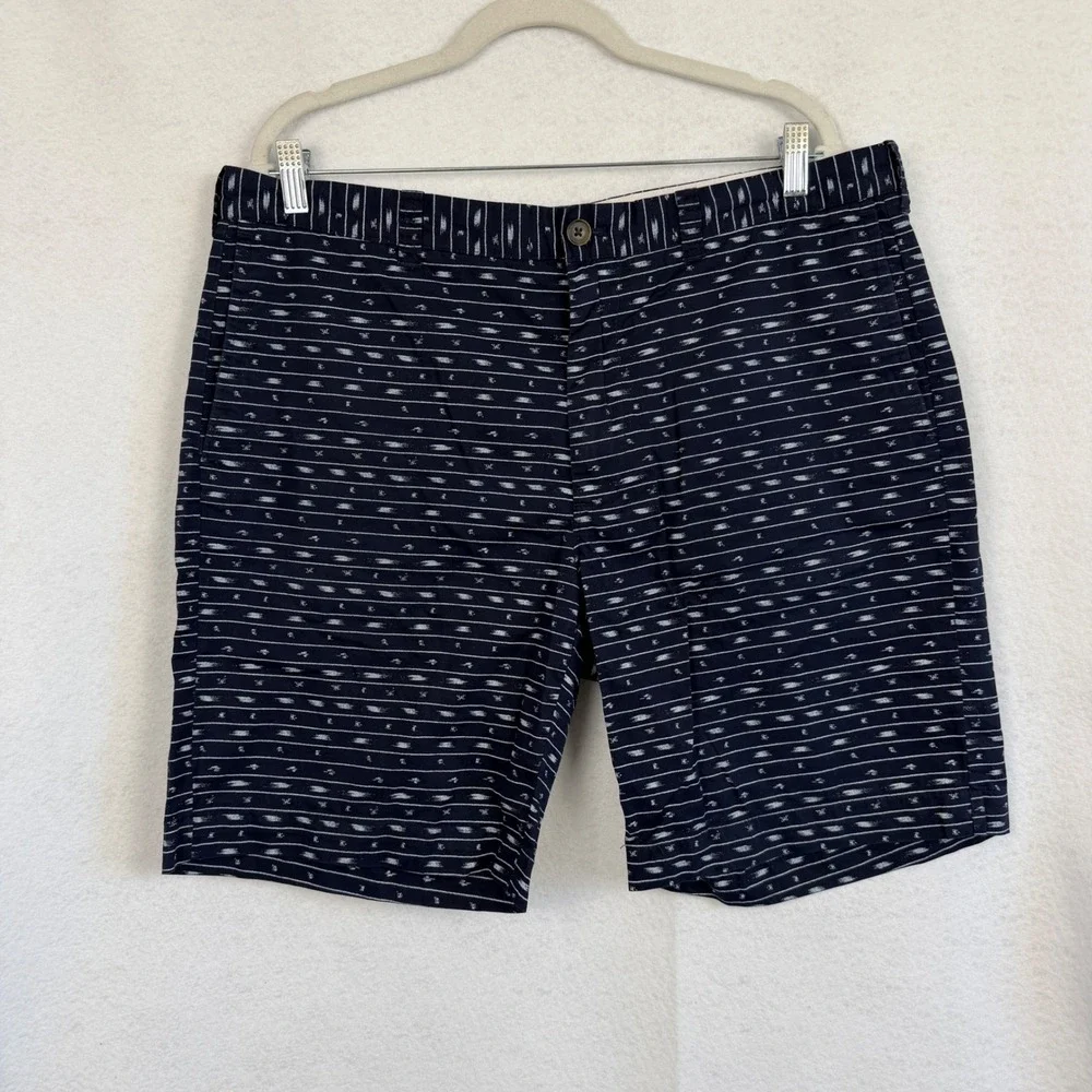 J. Crew Shorts Mens 36 Navy Blue Ikat Stripe Flat Front Casual Summer Preppy